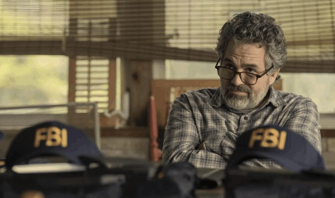 HBO a un nouveau cheval gagnant. Ce nouveau drame policier prend son envol, et si vous êtes un fan de Marvel, vous verrez plusieurs visages familiers