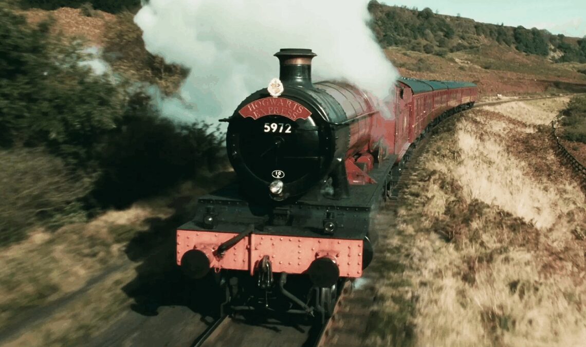 Premier regard sur l'express de Hogwarts dans la nouvelle série Harry Potter pour HBO