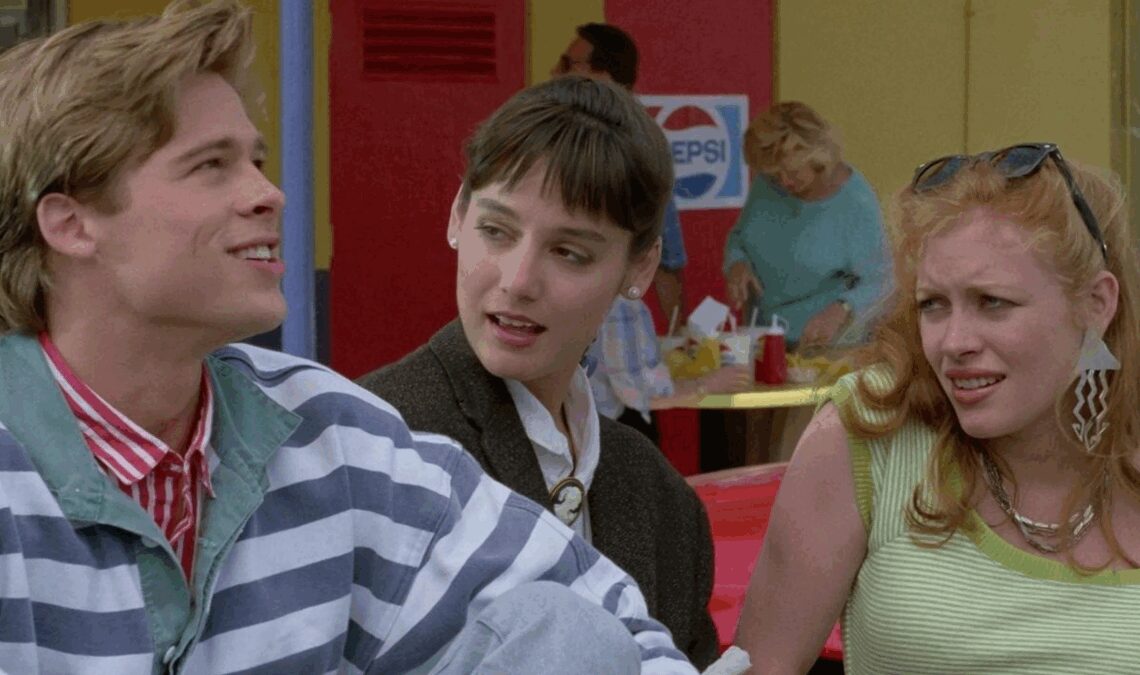 Un très jeune Brad Pitt joue dans cette comédie d'horreur que vous pouvez regarder en streaming, et ce n'est pas du gâchis