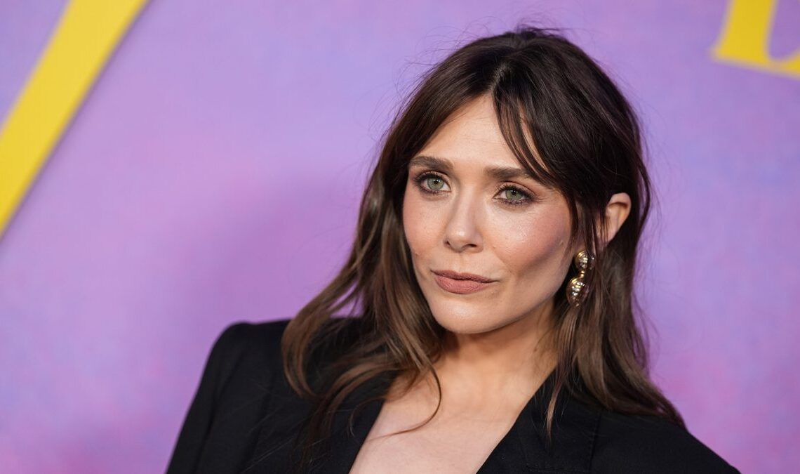 Elizabeth Olsen vient de anéantir les quelques espoirs que les fans de Marvel avaient de voir Scarlet Witch dans Doomsday