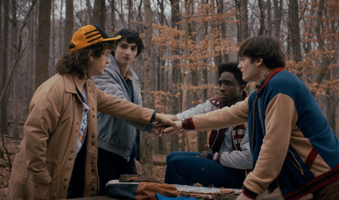 Les fans de Stranger Things montent sur les murs après les nouvelles déclarations de Shawn Levy : "La fin m'a dévasté"