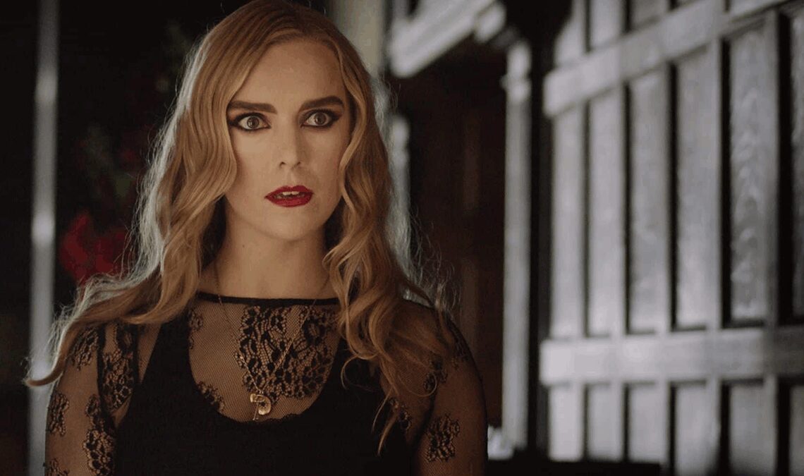 L'horreur érotique avec des vampires arrive en streaming. Ce thriller gothique de 2019 vous plonge dans un mystérieux manoir