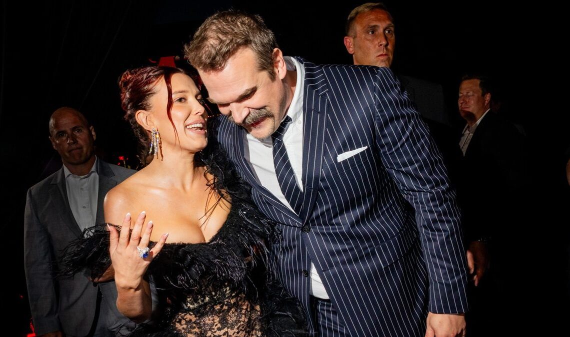 Millie Bobbie Brown et David Harbour réapparaissent après de chaudes rumeurs de harcèlement possible sur le tournage de Stranger Things