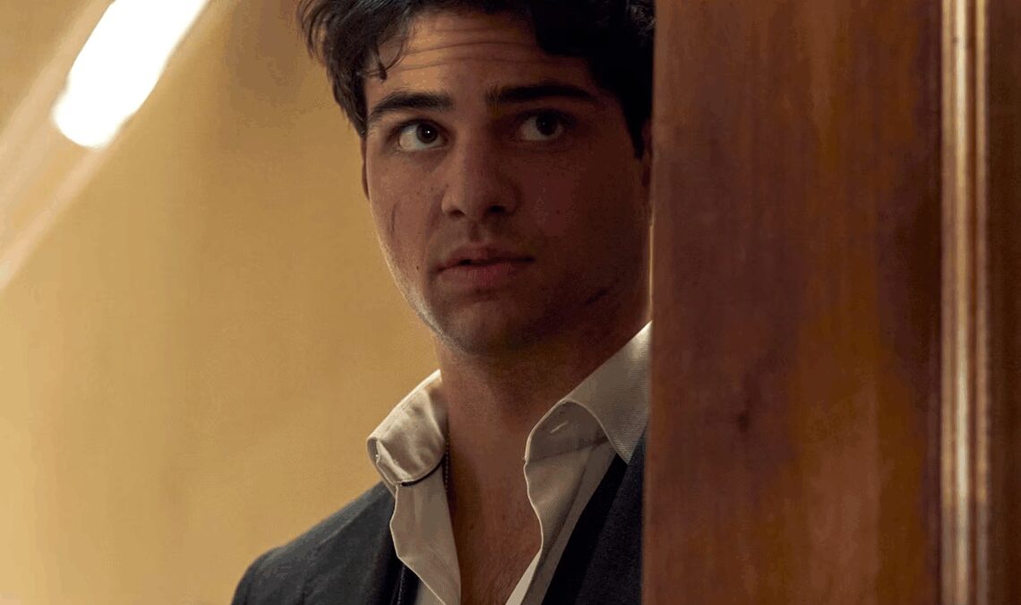 On va commencer à voir cet acteur même dans la soupe. En plus de jouer un rôle historique, il est sur le point de rejoindre Sydney Sweeney dans une adaptation très attendue.