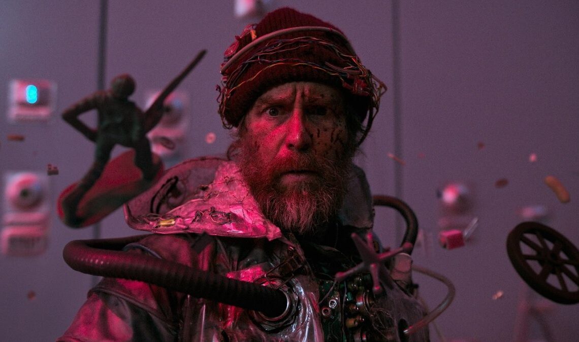 Si vous aimez les voyages dans le temps, vous devez voir le nouveau film du réalisateur de Pirates des Caraïbes. Le premier trailer est absolument fou