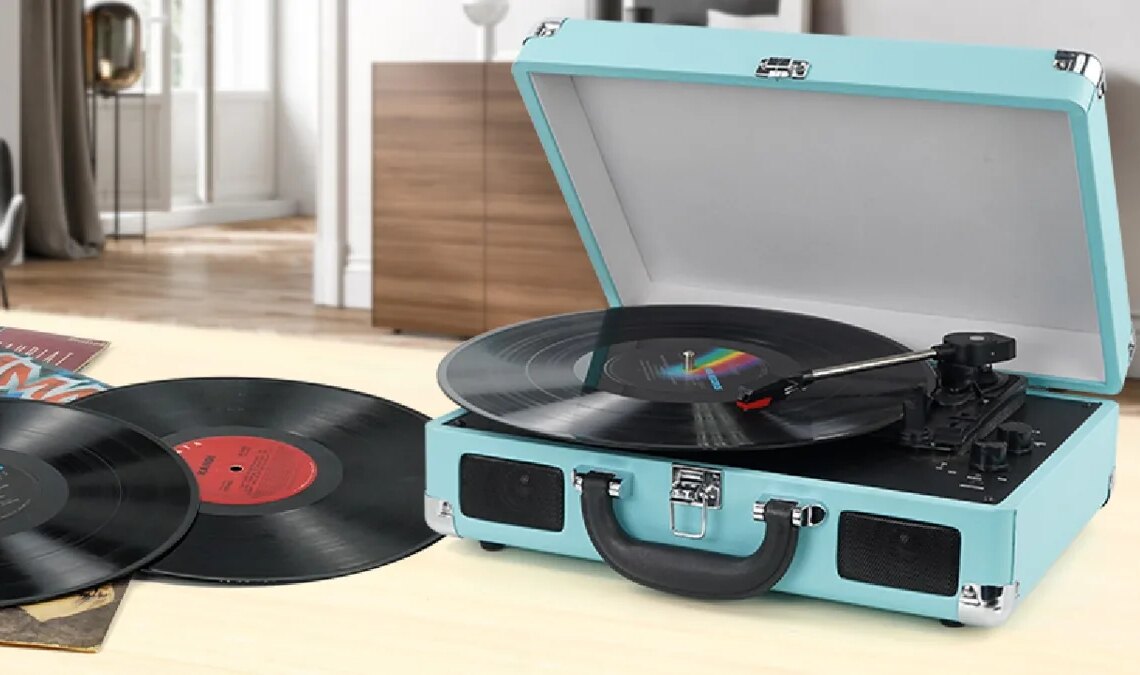 Avec ce tourne-disque Bluetooth vous réussirez Noël pour moins de 50 euros