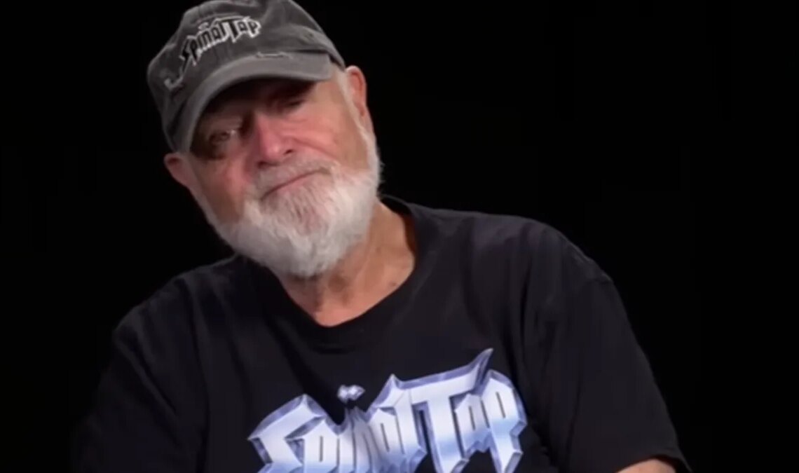 Le célèbre acteur et réalisateur Rob Reiner et sa femme ont été retrouvés morts de plusieurs coups de couteau à leur domicile de Los Angeles.