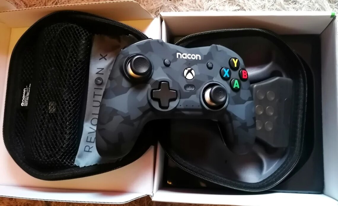 Analyse de la Nacon Revolution X Pro Controller : une manette filaire pour la compétition en ligne