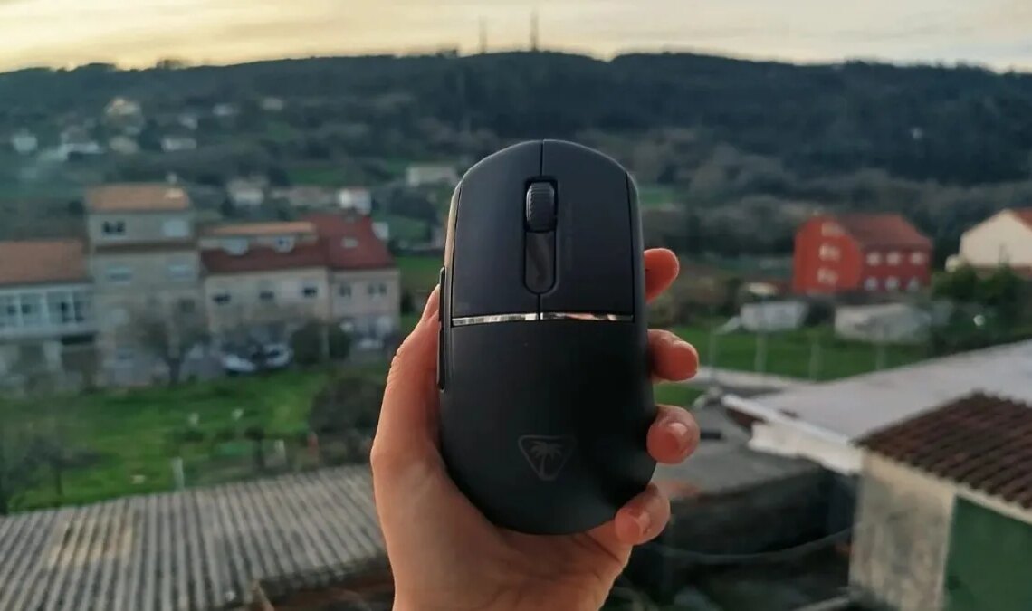 Analyse de la Turtle Beach Burst II Pro, la souris qui n'échoue pas : elle m'a laissé le doigt sur la gâchette et la précision à son maximum