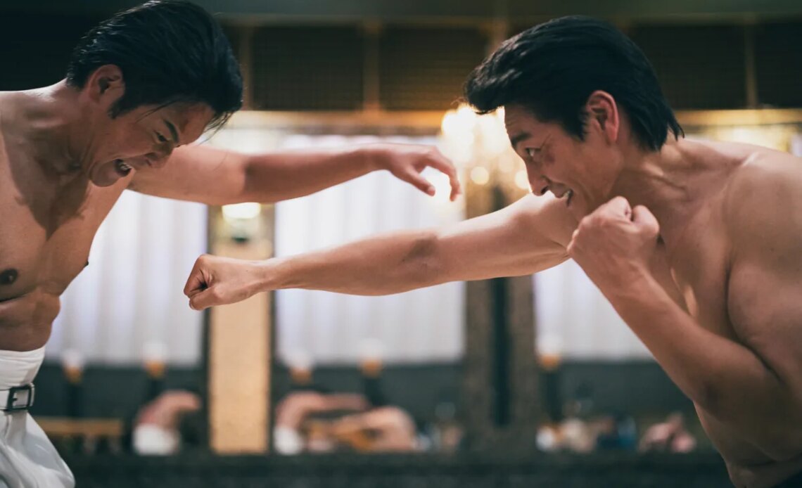 Demain, première de la mini-série live-action Yakuza : ici vous pouvez voir les trois chapitres en exclusivité gratuitement