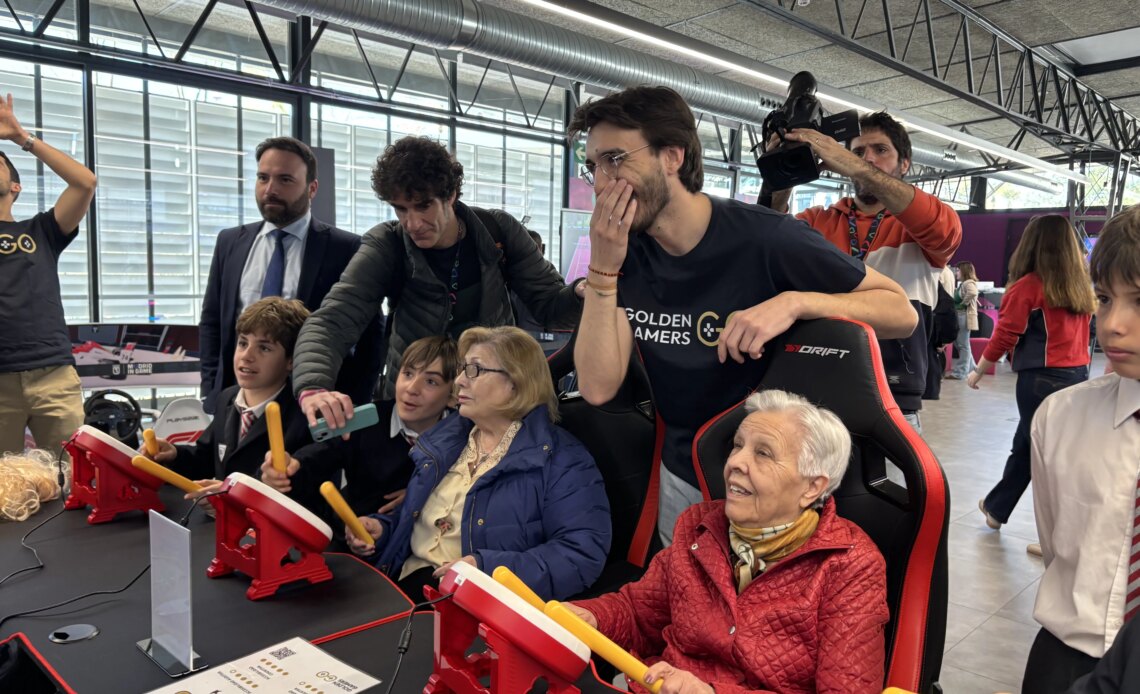 La III Conférence intergénérationnelle sur le jeu réunit adultes, enfants et étudiants à travers le jeu vidéo