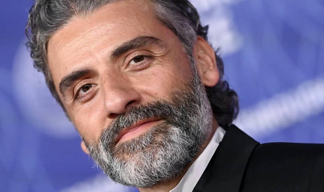 Oscar Isaac parle de son moment le plus embarrassant dans Star Wars. Les fans ne cessent de lui rappeler