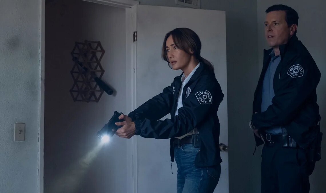 Elle était passée un peu inaperçue l'année dernière sur Prime Video, mais cette série policière en vaut largement la peine