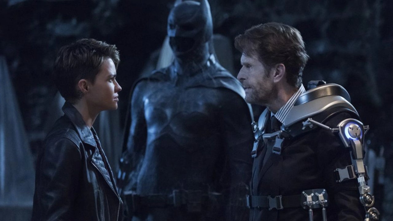 Kevin Conroy a finalement eu la chance de jouer un Bruce Wayne en direct dans Crisis on Infinite Earths.