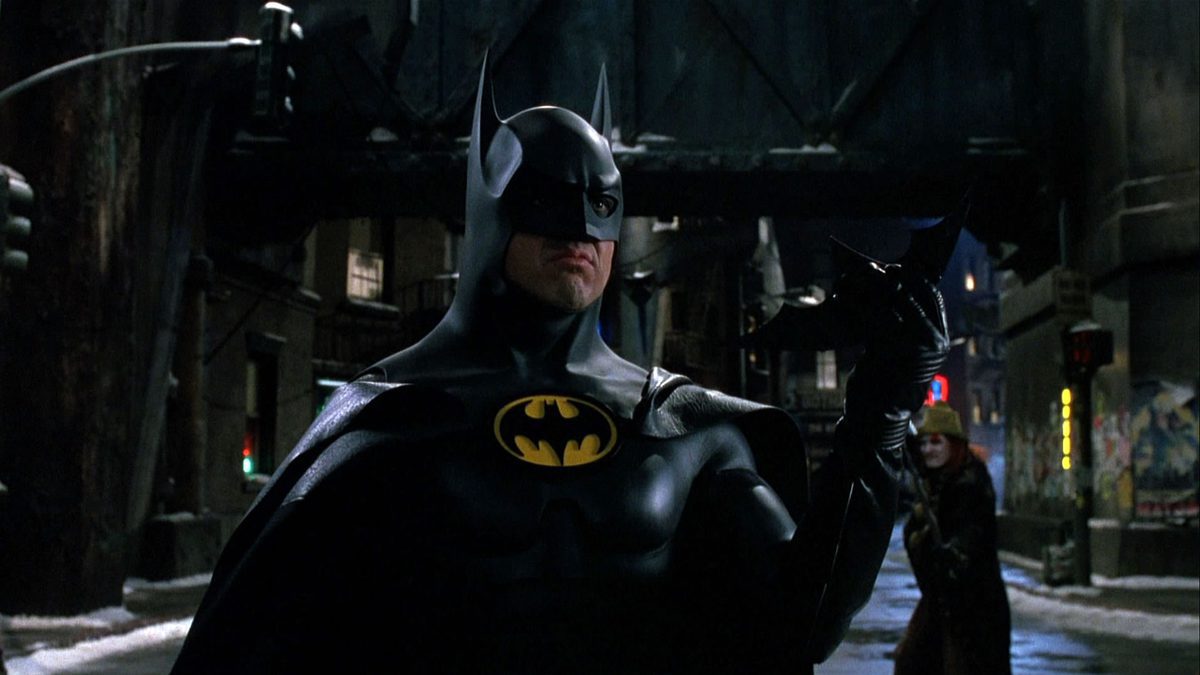 Le Batwing de Michael Keaton Batman dans The Flash a pu avancer son apparition dans un nouveau jouet