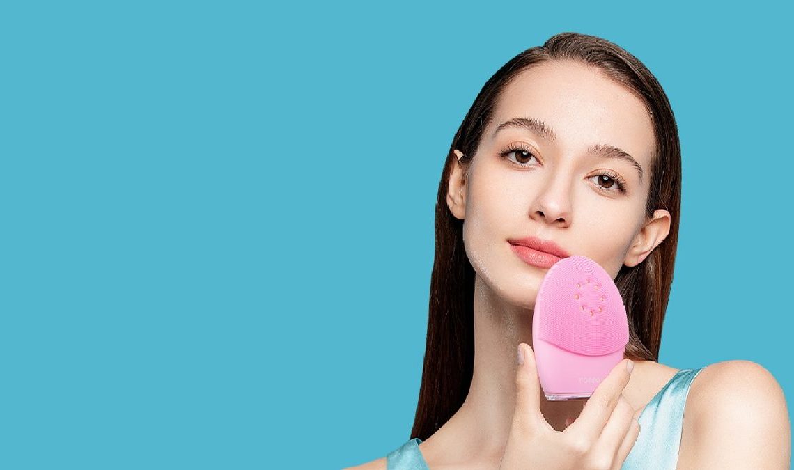 Près de 200 euros de réduction : cette brosse nettoyante visage Foreo est le meilleur cadeau pour Noël