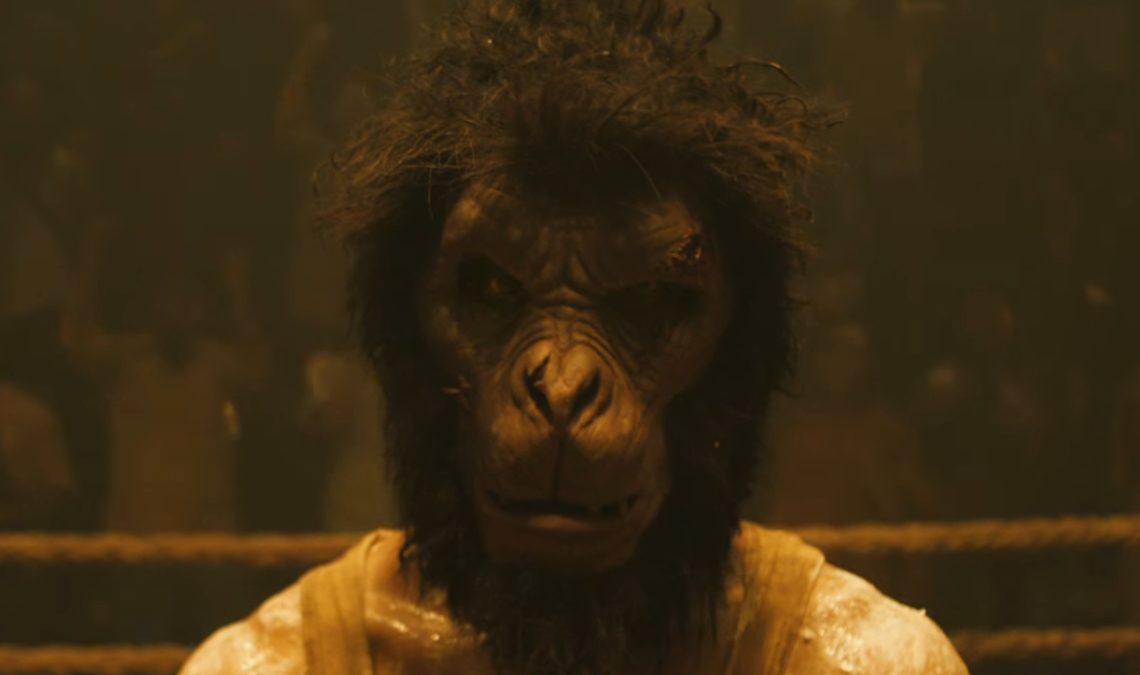 John Wick mais en version macaque : premier trailer de Monkey Man, avec date de sortie incluse