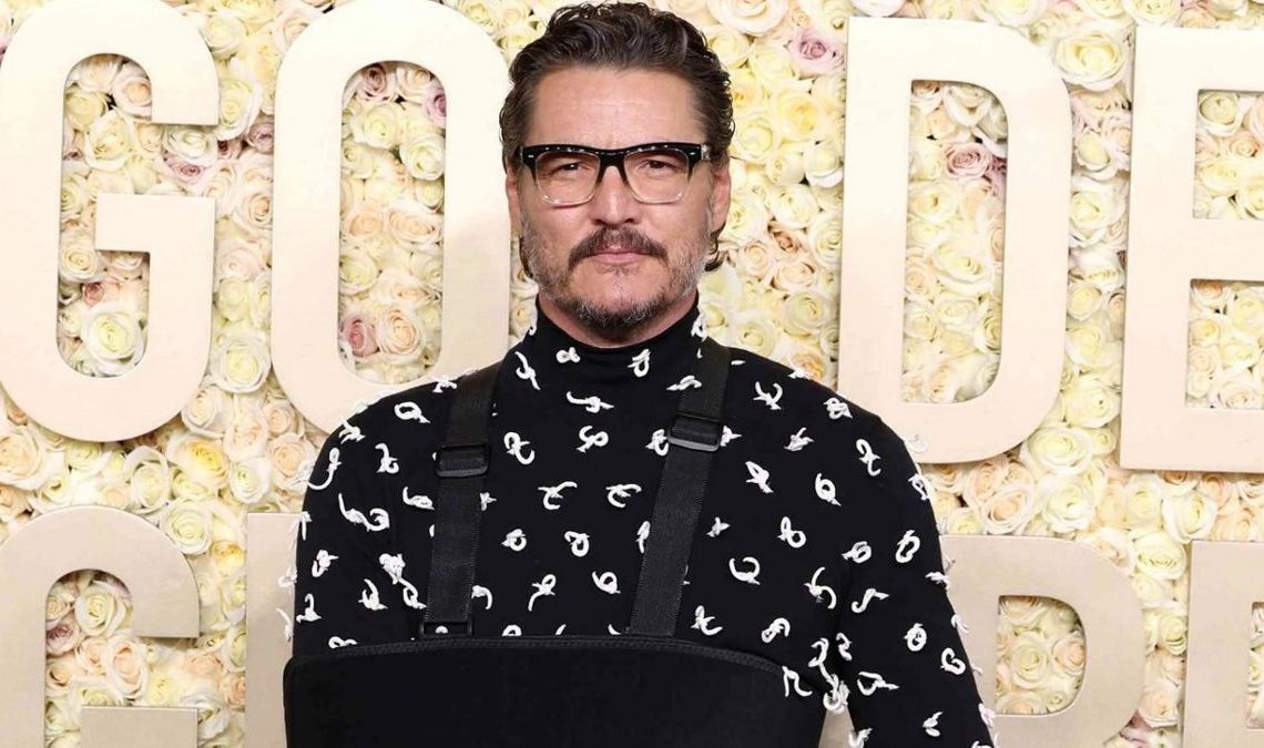 La tenue de Pedro Pascal aux Golden Globes cache un secret qui démontre son grand sens de l'humour