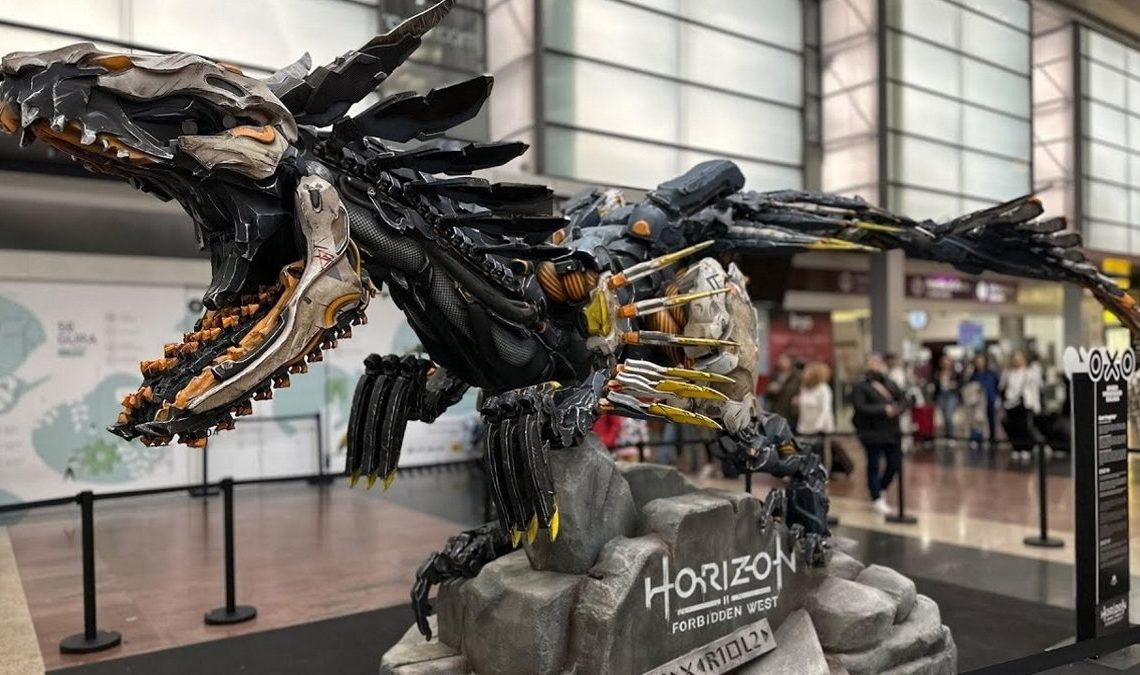 OXO Video Game Museum fête son anniversaire avec un Garriraptor de 6 mètres