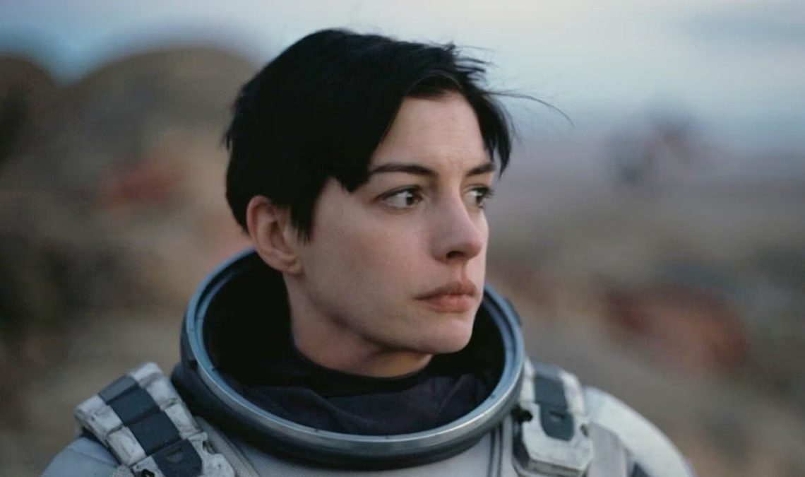 Anne Hathaway affirme que le réalisateur d'Interstellar a sauvé sa carrière : "J'avais un ange"