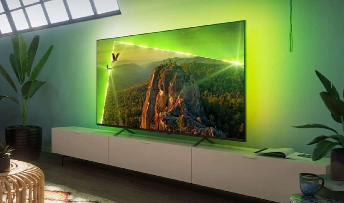 300 euros de remise pour cette Smart TV 4K et technologie Ambilight LED