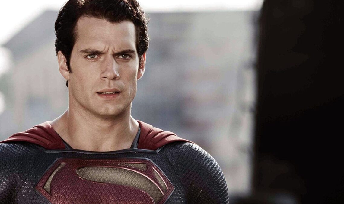 James Gunn clarifie les commentaires qui le désignaient comme le "bourreau" du Superman d'Henry Cavill