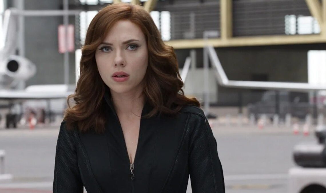Scarlett Johansson confirme sa participation à Jurassic World et avance un scénario "incroyable"