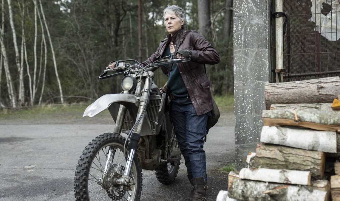 The Walking Dead : Daryl Dixon - Le Livre de Carol a déjà une date de sortie et est montré dans de nouvelles photos