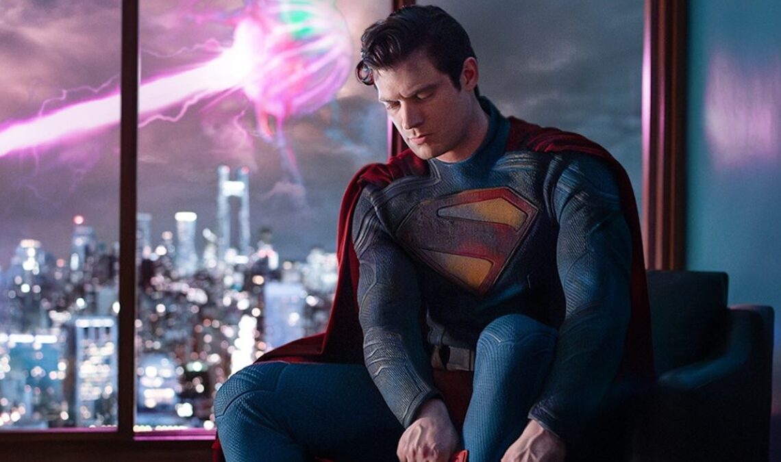 James Gunn montre pour la première fois le logo du nouveau film Superman