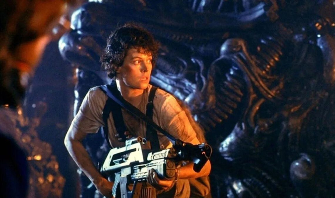 Ridley Scott dit qu'il "aurait dû réaliser" les suites originales d'Alien, mais "ils ne lui ont jamais demandé"