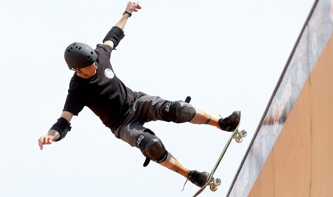 Tony Hawk présente ses projets pour célébrer l'anniversaire de Pro Skater : "Ce sera quelque chose que les fans apprécieront vraiment"