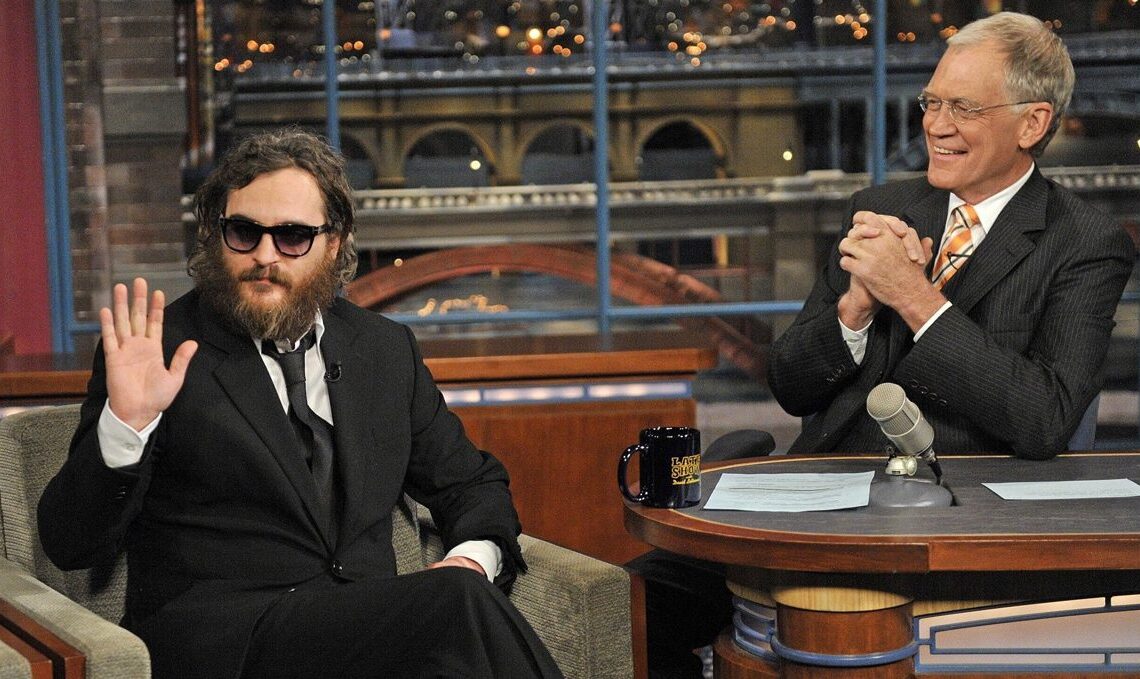 Joaquin Phoenix est sincère à propos de la tristement célèbre interview avec Letterman: "L'une des pires nuits de ma vie"