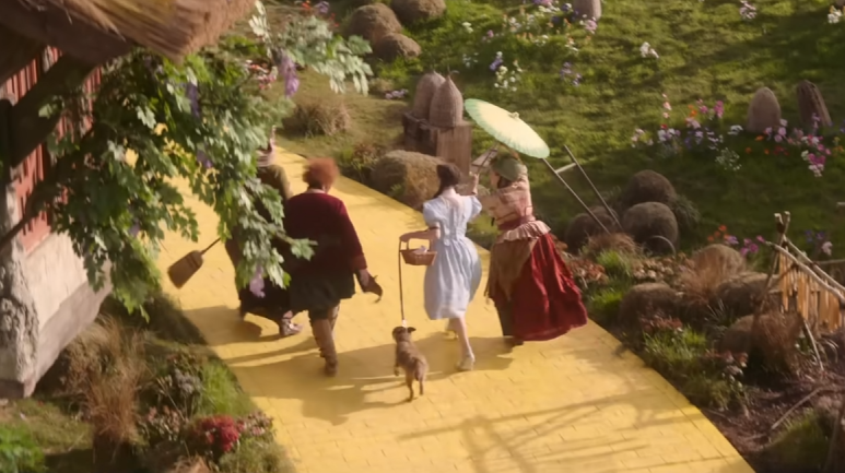 "Elle est un élément clé dans tout cela." Le réalisateur de Wicked : For Good confirme qu'on verra davantage Dorothy