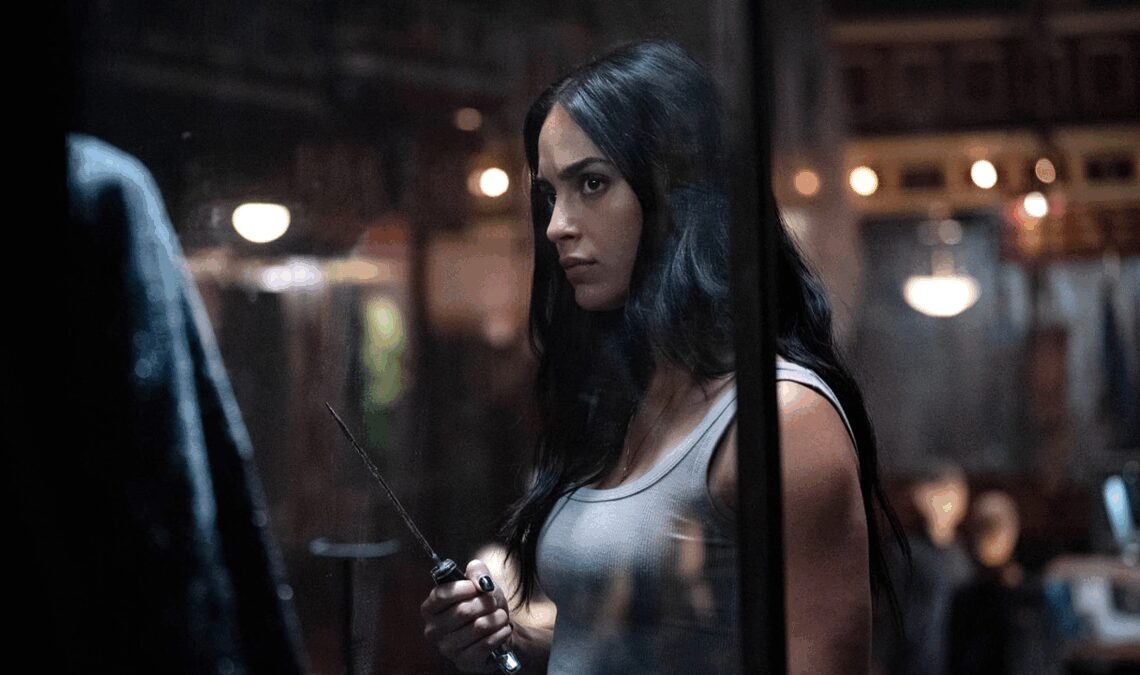 Melissa Barrera de Scream se rend en Espagne pour retrouver John Travolta dans ce nouveau film d'horreur