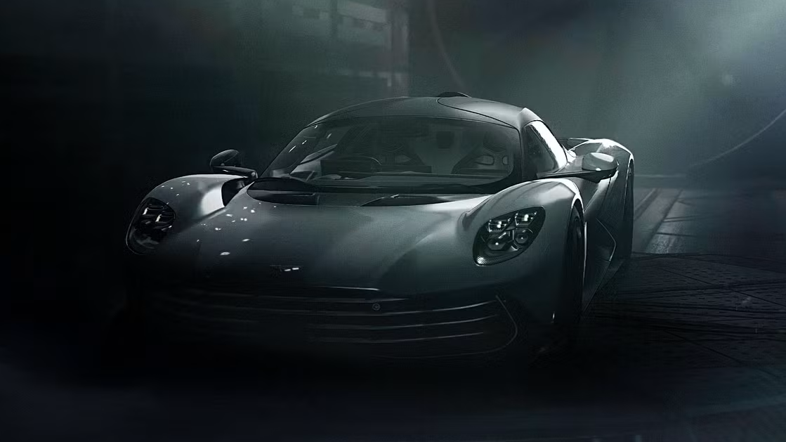 James Bond monte dans une Aston Martin survoltée dans la nouvelle bande-annonce de 007 First Light