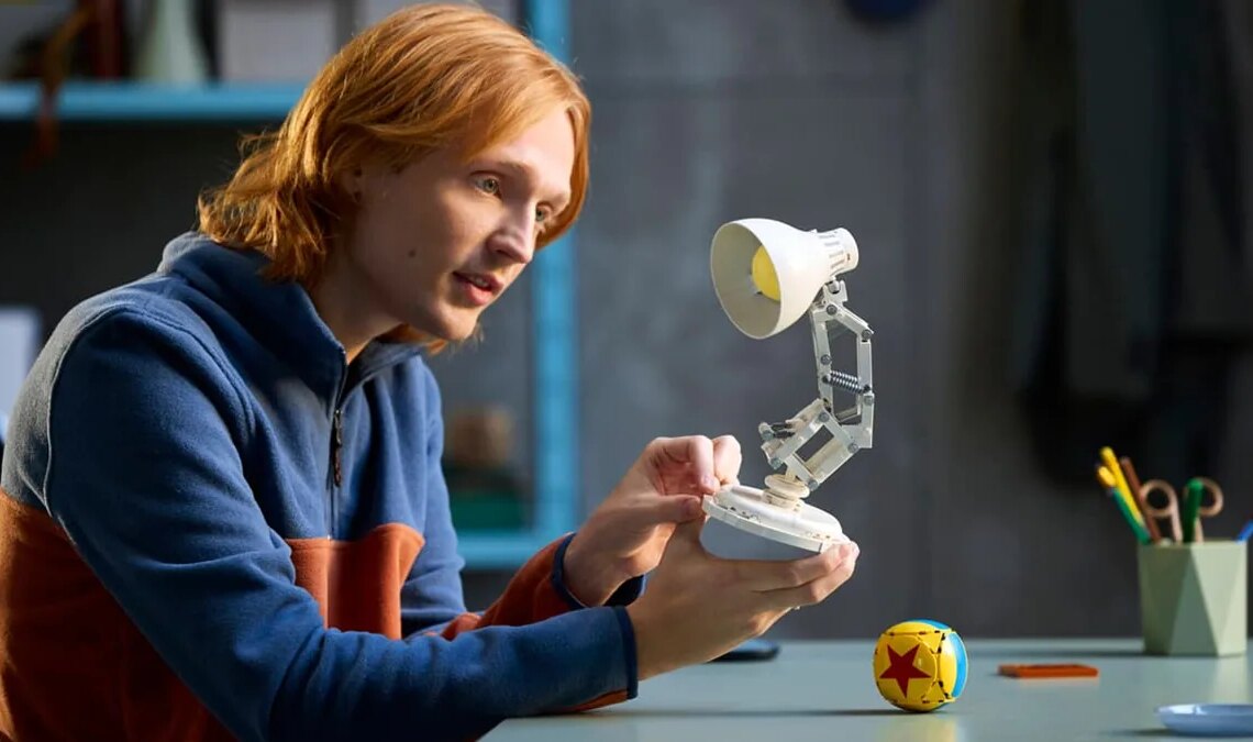 C'est le set LEGO de la nostalgie : 20 euros de réduction et 613 pièces pour recréer l'un des personnages les plus emblématiques de Pixar